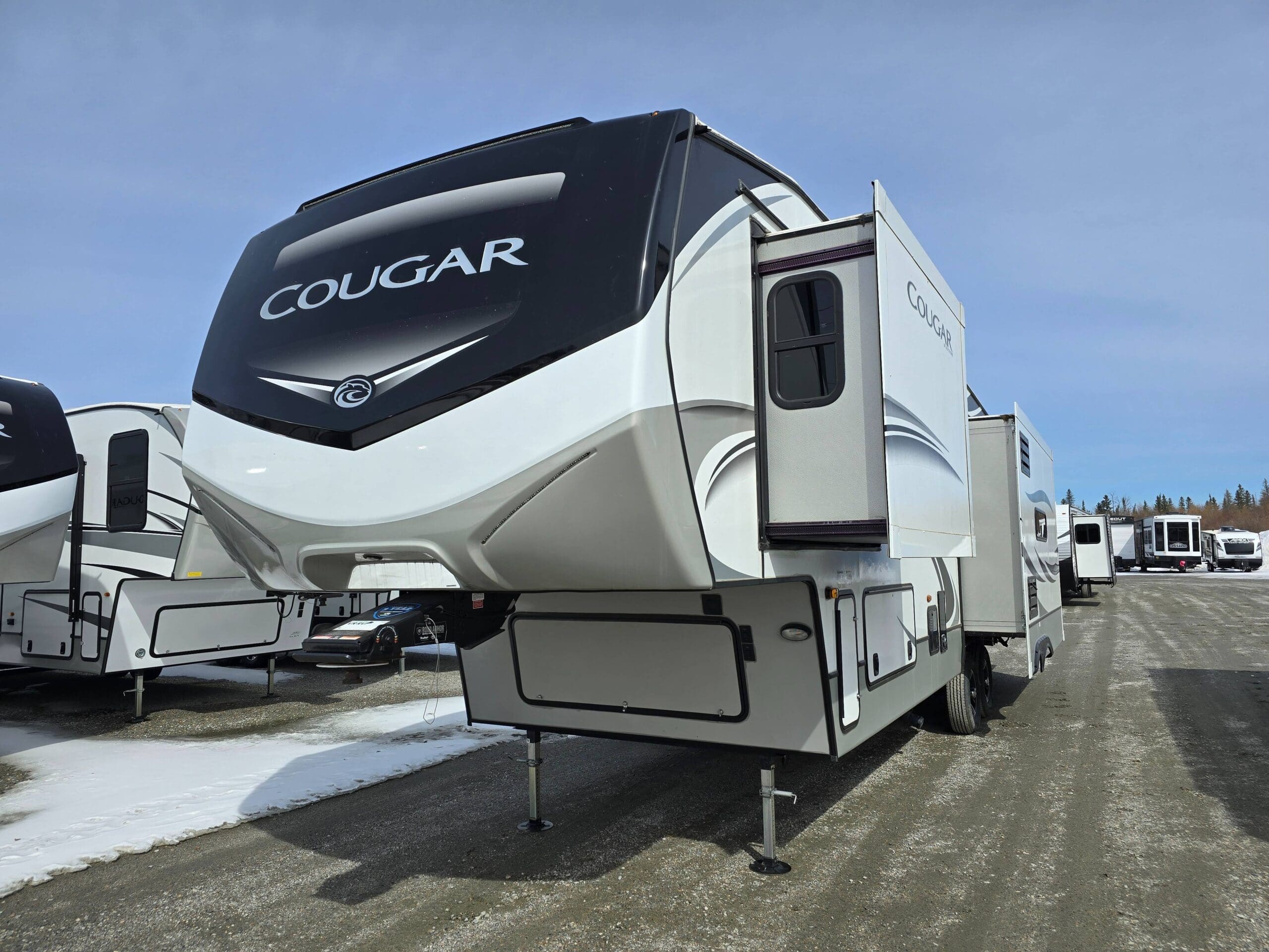 2021 Cougar 315RLS by Keystone | Kapuskasing RV - RVC Navigator
