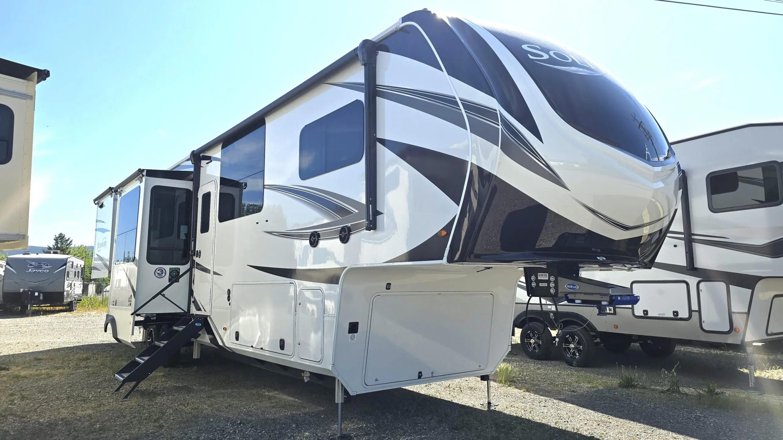 2024 SOLITUDE 390RK by GRAND DESIGN | Chemo RV - RVC Navigator
