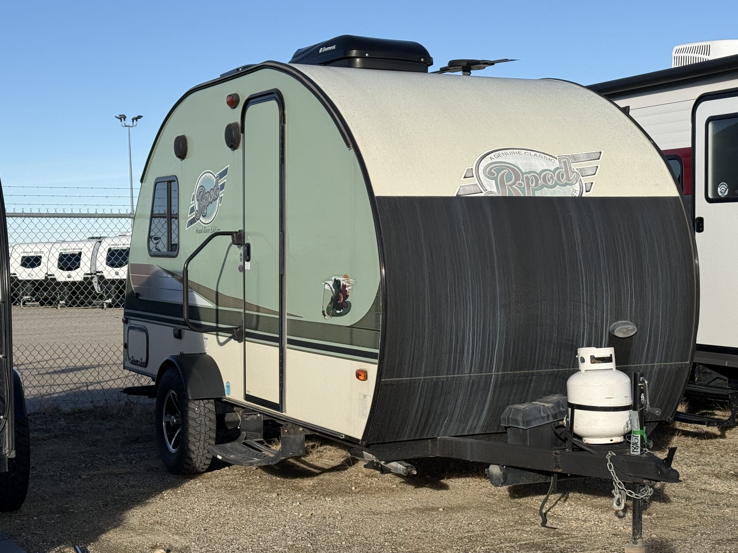 2016 R Pod 2016 R-POD 176 by Forest River | Arrkann RV West Edmonton - RVC Navigator