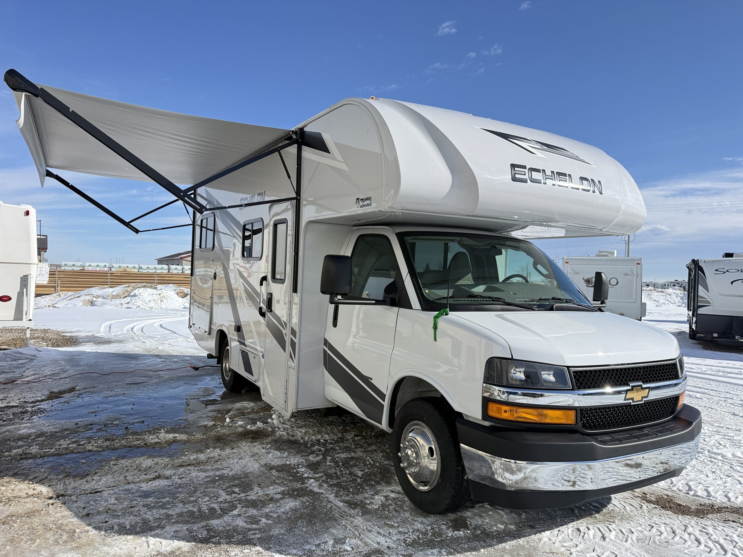 2026 ECHELON LC21 by Thor Motor Coach | Arrkann RV Calgary - RVC Navigator